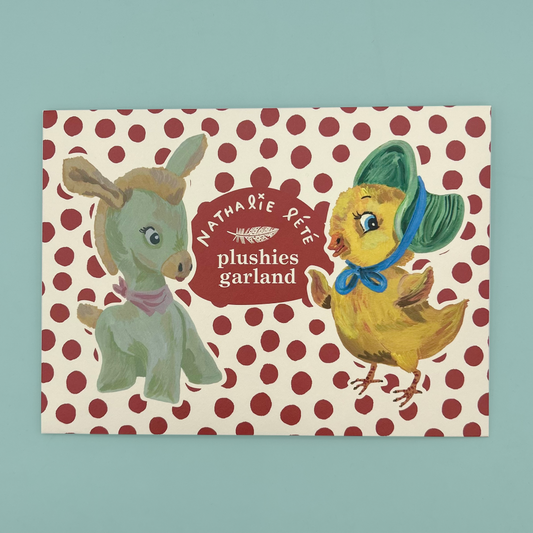 Packagign for a plushies garland featuring a green donkey and a yellow chick with a green bonnet and blue bow, set against a red polka dot pattern on a cream background. The center reads 'Nathalie Rété plushies garland'.